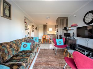 2 Bed Apartment in Burgundy Estate