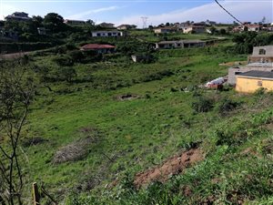 2400 m² Land available in Adams Mission