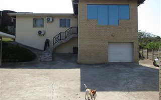 3 Bedroom House in Clare Estate