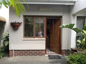 0.5 Bed Garden Cottage in Illovo Glen