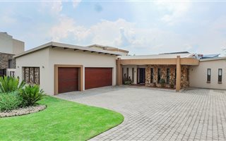 4 Bedroom House in Serengeti