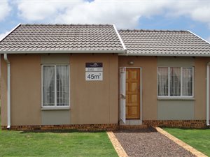 2 Bedroom House in Vosloorus