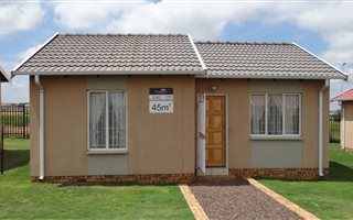 2 Bedroom House in Vosloorus