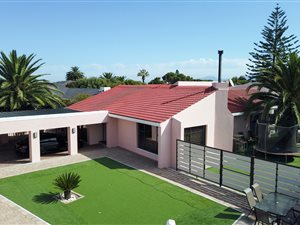 4 Bed House in Panorama