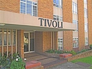 2 Bed Apartment in Humewood