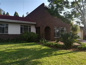 3 Bed House in Waterkloof Glen