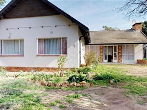 5 Bed House in Worcester West