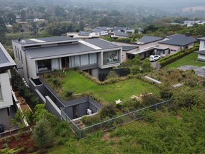 4 Bed House in Montrose