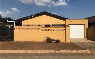 3 Bedroom House in Pimville