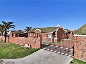 2 Bed Townhouse in Young Park