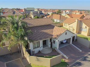3 Bedroom House in Amberfield Manor