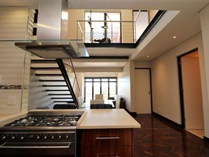 3 Bed Flat in Greenside