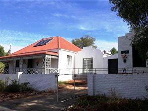 3 Bed House in De Rust