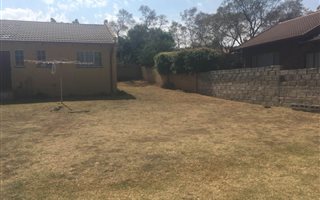 3 Bedroom House in Country View