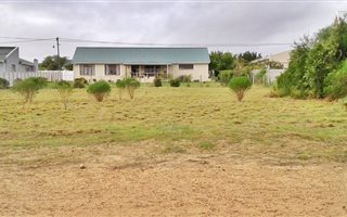 945 m² Land available in Napier