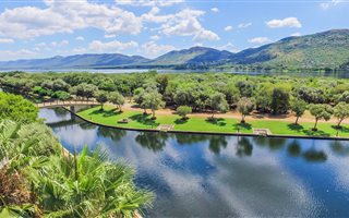 1081 m² Land available in The Islands Estate