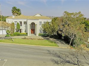 5 Bedroom House in Dainfern Golf Estate