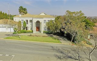 5 Bedroom House in Dainfern Golf Estate