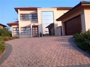 4 Bed House in Palm Lakes Estate