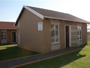 2 Bed House in Johannesburg Central