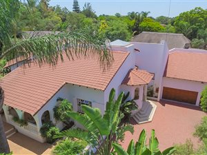 4 Bedroom House in Safarituine