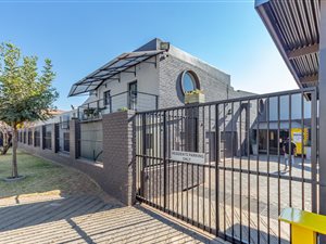 354 m² Commercial space in Braamfontein Werf