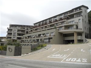 2 Bed Cluster in Herolds Bay
