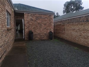 2 Bed Townhouse in Top Town