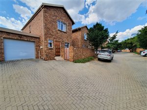 2 Bed Flat in Wierda Park