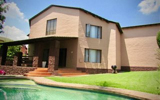 6 Bedroom Cluster in North Riding