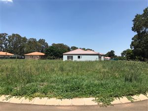 700 m² Land available in Strubenvale