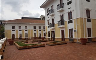 1056 m² Commercial space in Hatfield