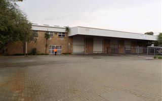 1021 m² Industrial space in Spartan
