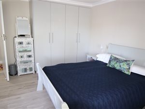 3 Bed Apartment in Dormehlsdrift
