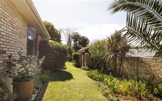 3 Bedroom House in Eden