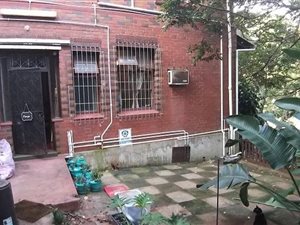 2 Bed Apartment in Manor Gardens