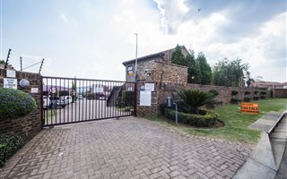 2 Bedroom Apartment in Liefde en Vrede