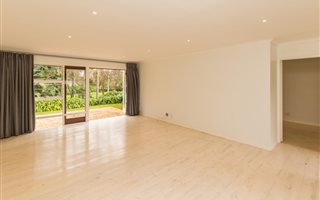 3 Bedroom Townhouse in Constantia