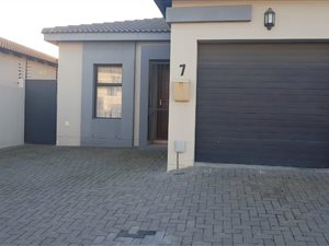 2 Bed House in Parklands East
