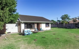 2 Bedroom House in Gonubie