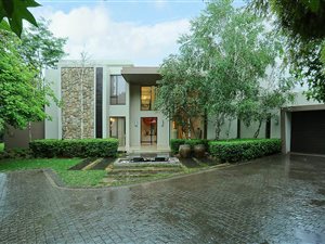 4 Bed House in Houghton Estate