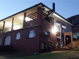 5.4 ha Farm in Kameeldrift West