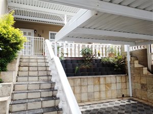 3 Bed Cluster in Newlands East