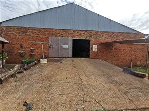 Commercial space in Akasia