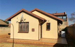 3 Bedroom House in Protea Glen