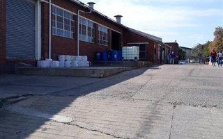601 m² Industrial space in New Germany