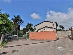 3 Bed Duplex in Hatton Estate
