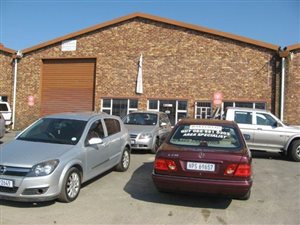 375 m² Commercial space in Marburg