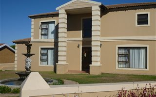 3 Bedroom House in Kleinbaai
