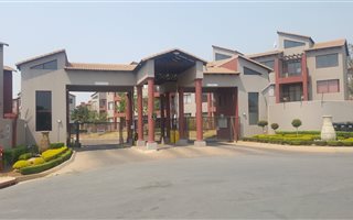 2 Bedroom House in Honeydew
